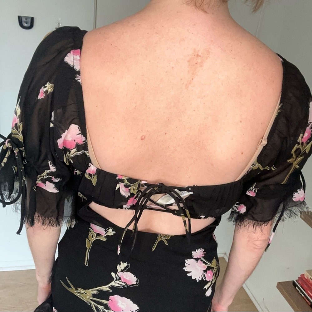 Topshop US Size 4 Floral & Black Midi Dress with Asymmetrical Hem - Picture 4 of 8